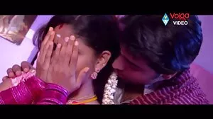 அரேபிய பெண் தன் அடிமையை குடுக்கிறாள்
