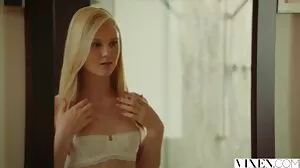 லானா ரோட்ஸ்